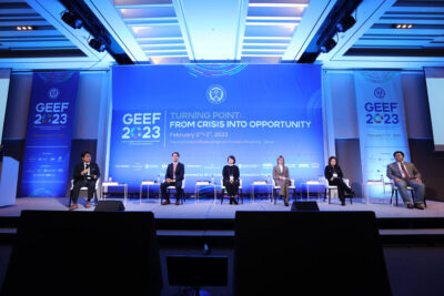 지난 3일 서울 서대문구 연세대에서 진행된 ‘제5회 글로벌지속가능발전 포럼(GEEF 2023)’에서 ‘SDGs의 소셜임팩트를 추구하기 위한 혁신과 기술 발전’이라는 주제로 세션이 열렸다. /GEEF