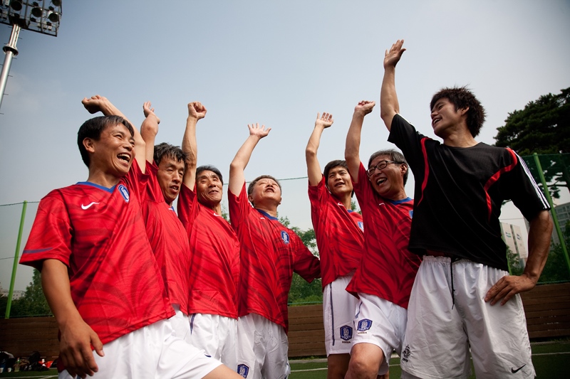 2010년 한국 대표팀이 브라질 리우데자네이루 홈리스월드컵에 참가하기 위해 출국 전 훈련을 받고 있다. /빅이슈코리아